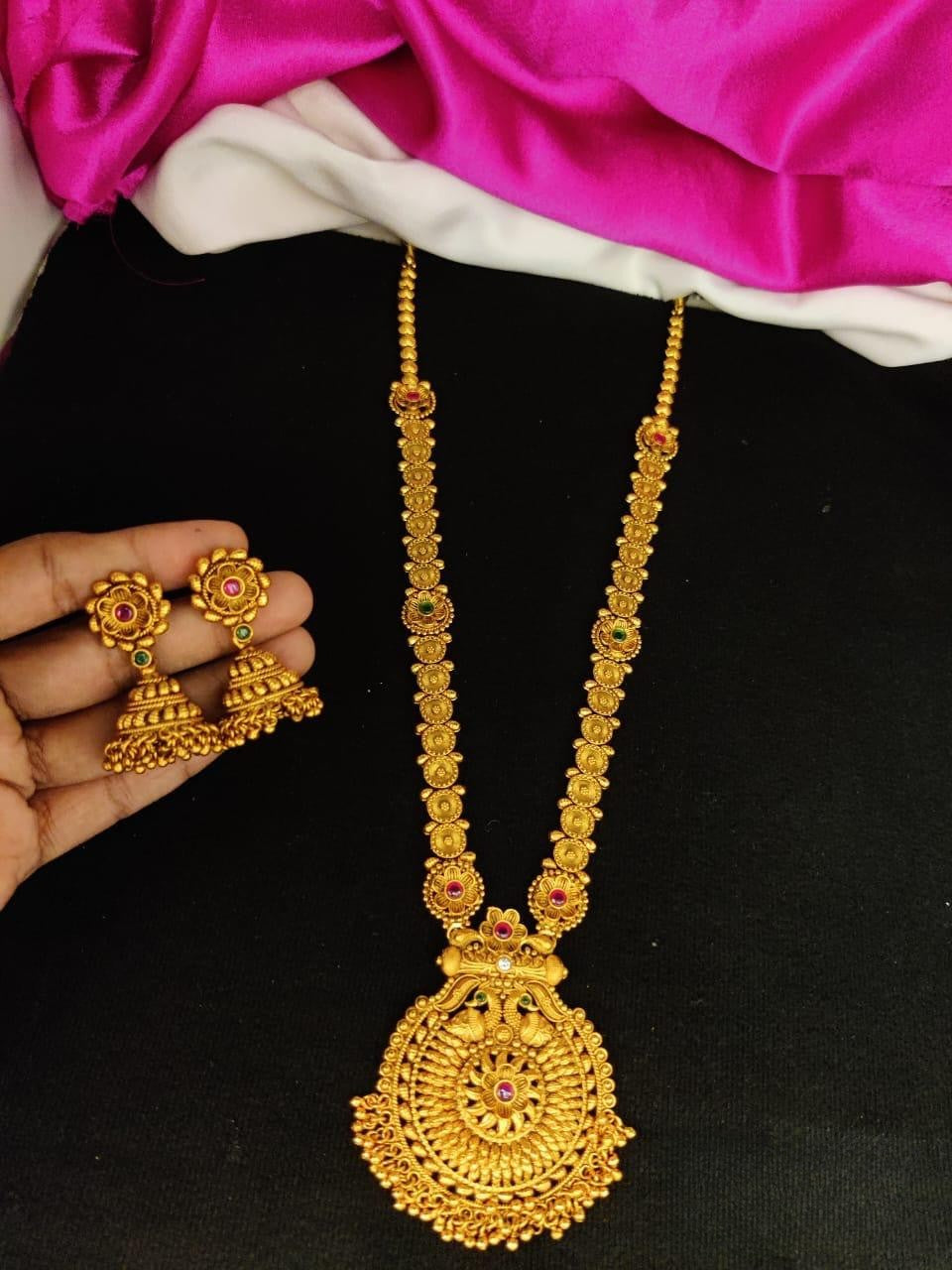Maharastrian Traditional Necklace Set