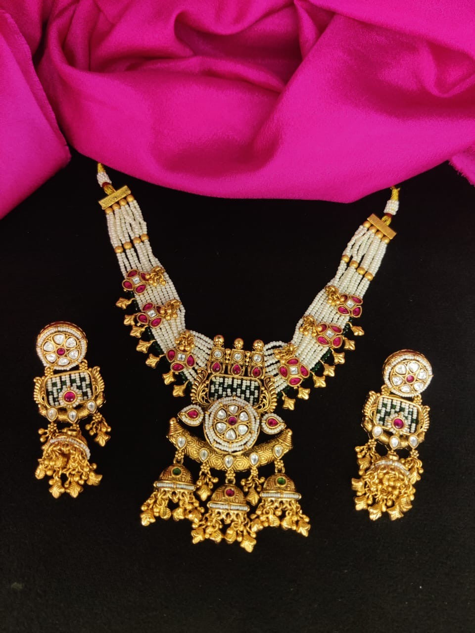 Rajwadi Necklace set with earrings