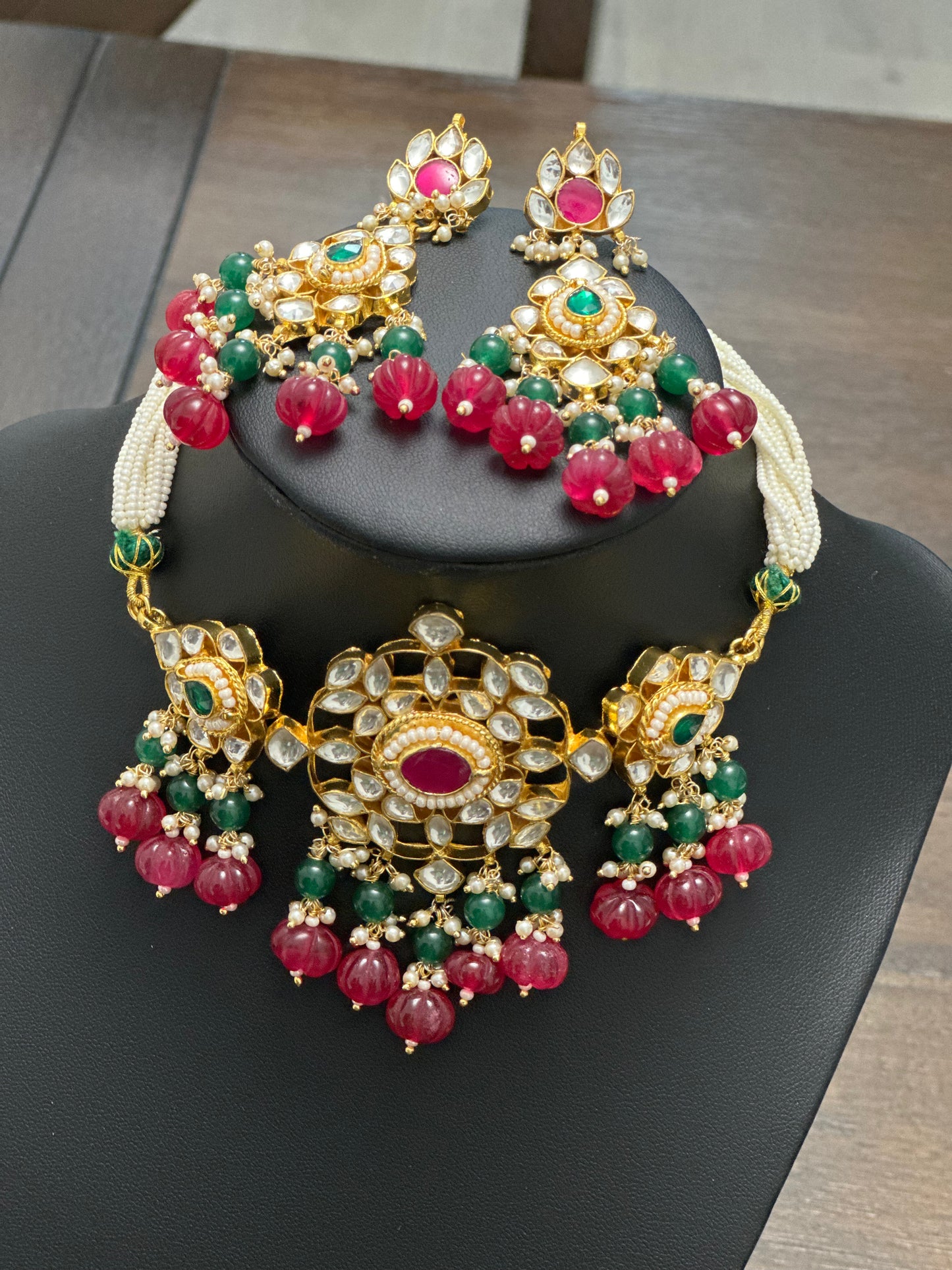 Amarpali Kundan Choker set