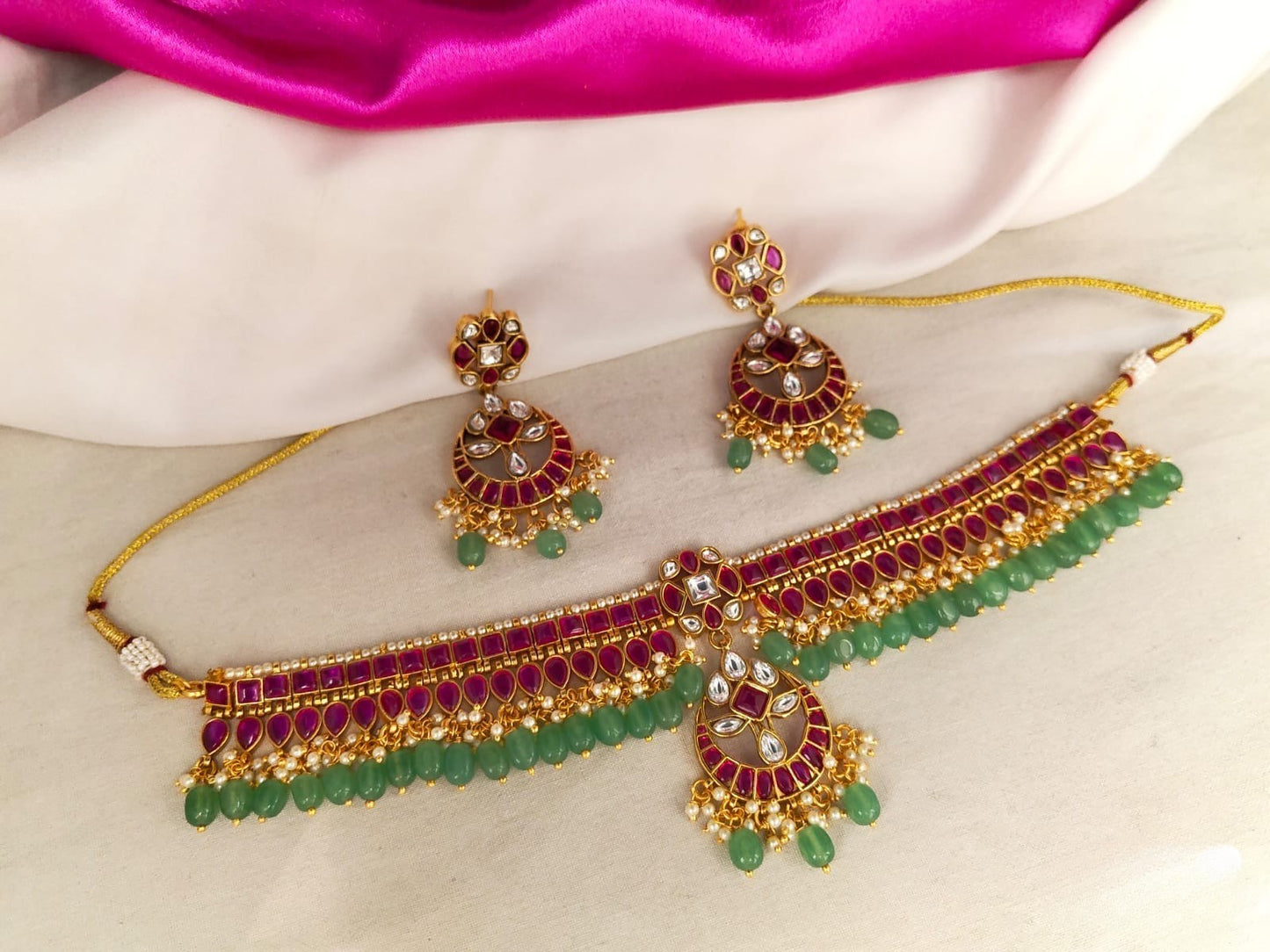 Kempu Kundan Choker With Earrings