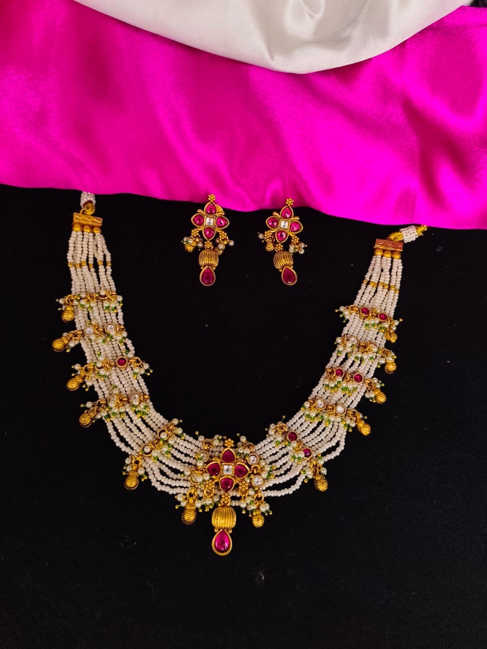 Pearl Necklace Set With Kempu Stones Paired With Studs