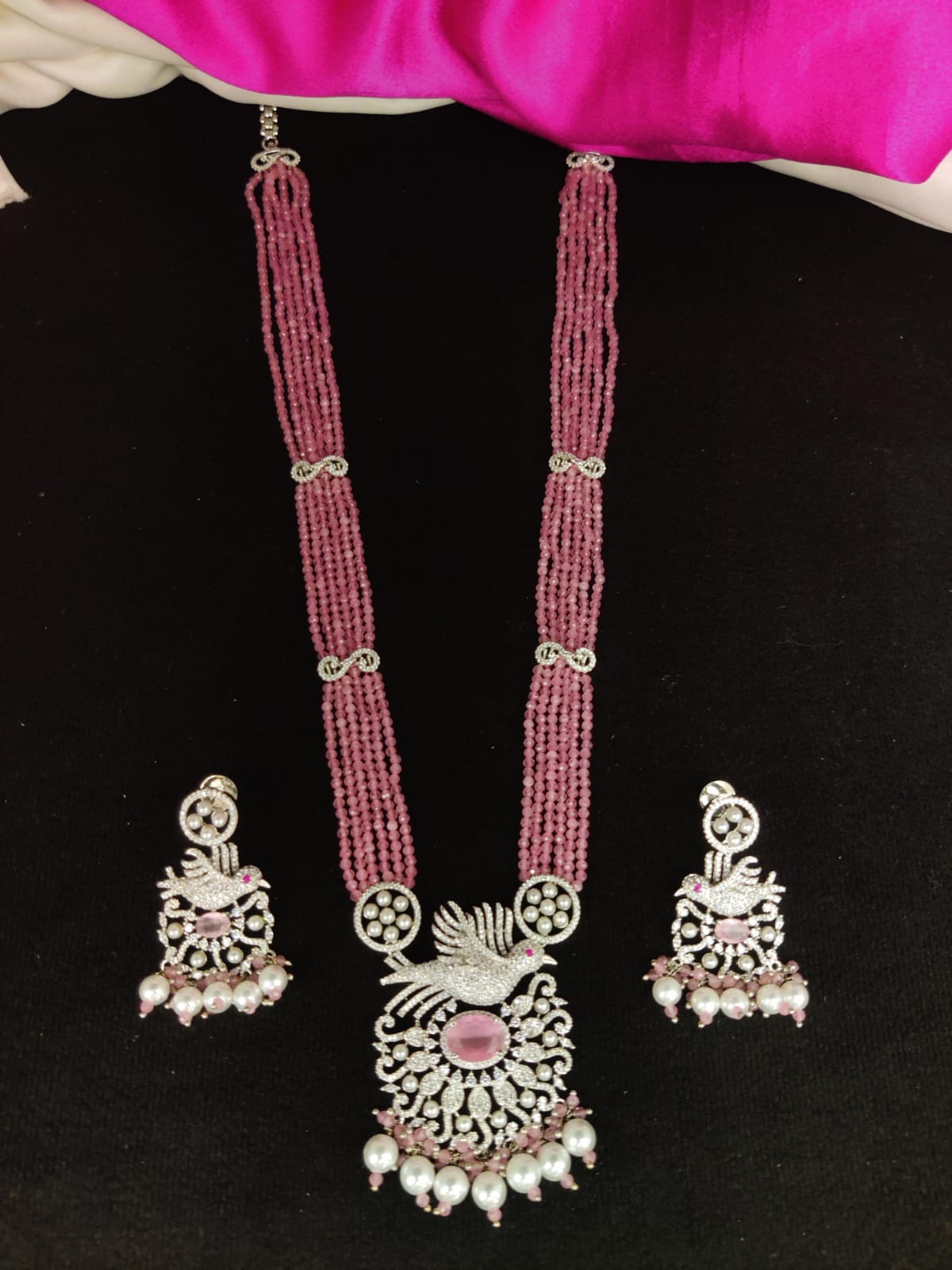 Long crystal beads set - Bird design -Green, Light pink,Maroon