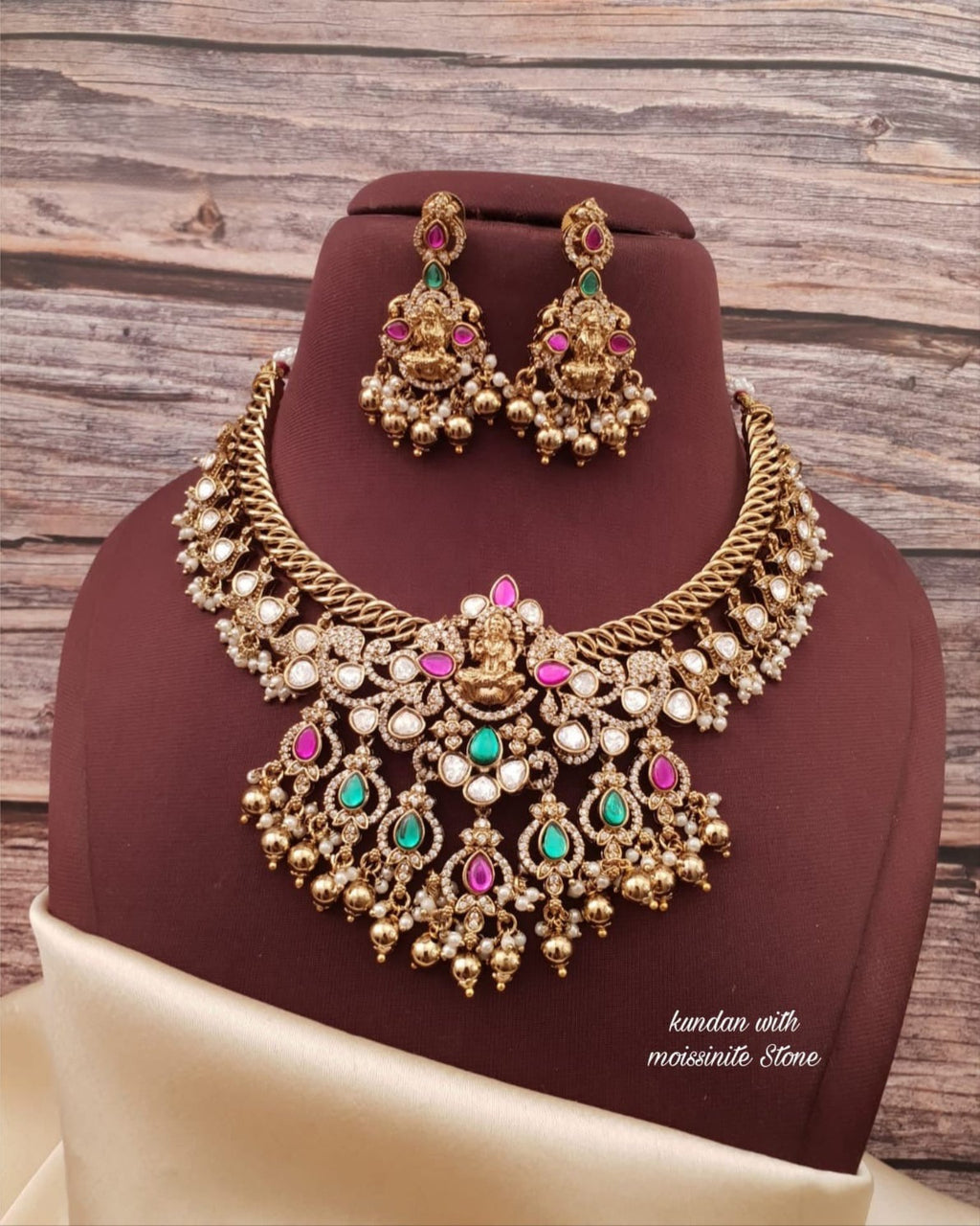 Trendy Jilebi Style Necklace Set With Earrings