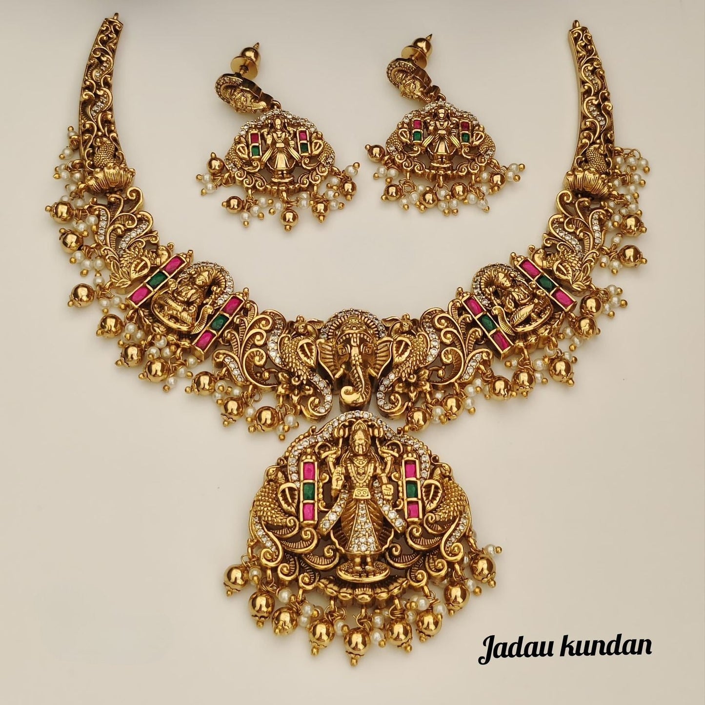 Nakshi finish jadau kundan set