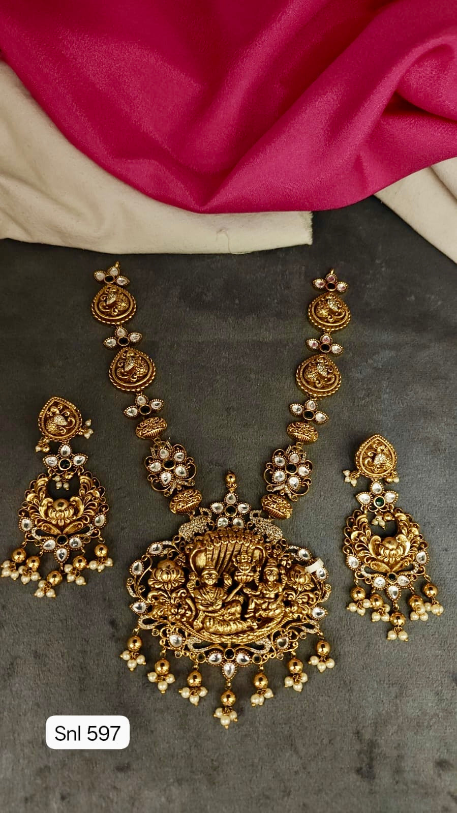 Nakshi Design Short Necklace Set with Chandbali Earrings