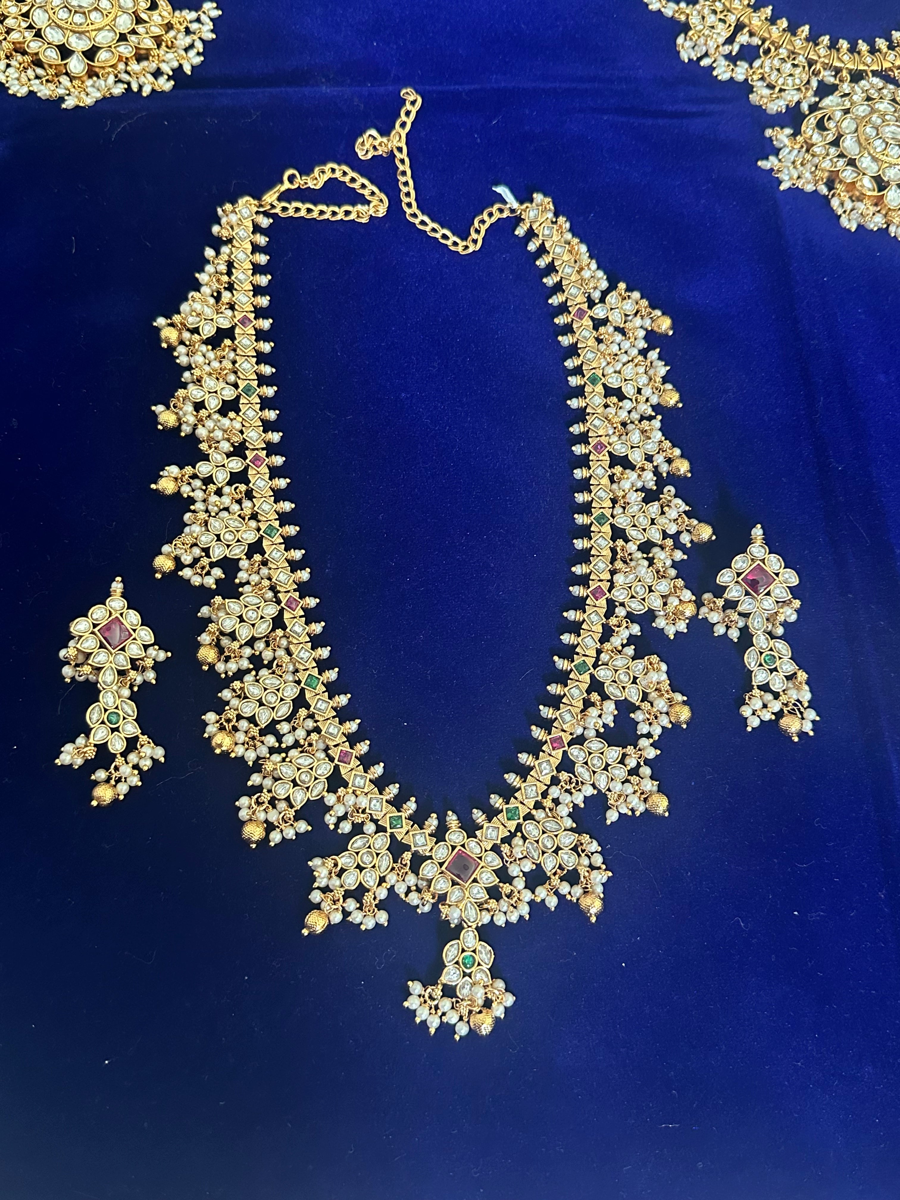 Long Guttapusalu Pearl Set with Earrings