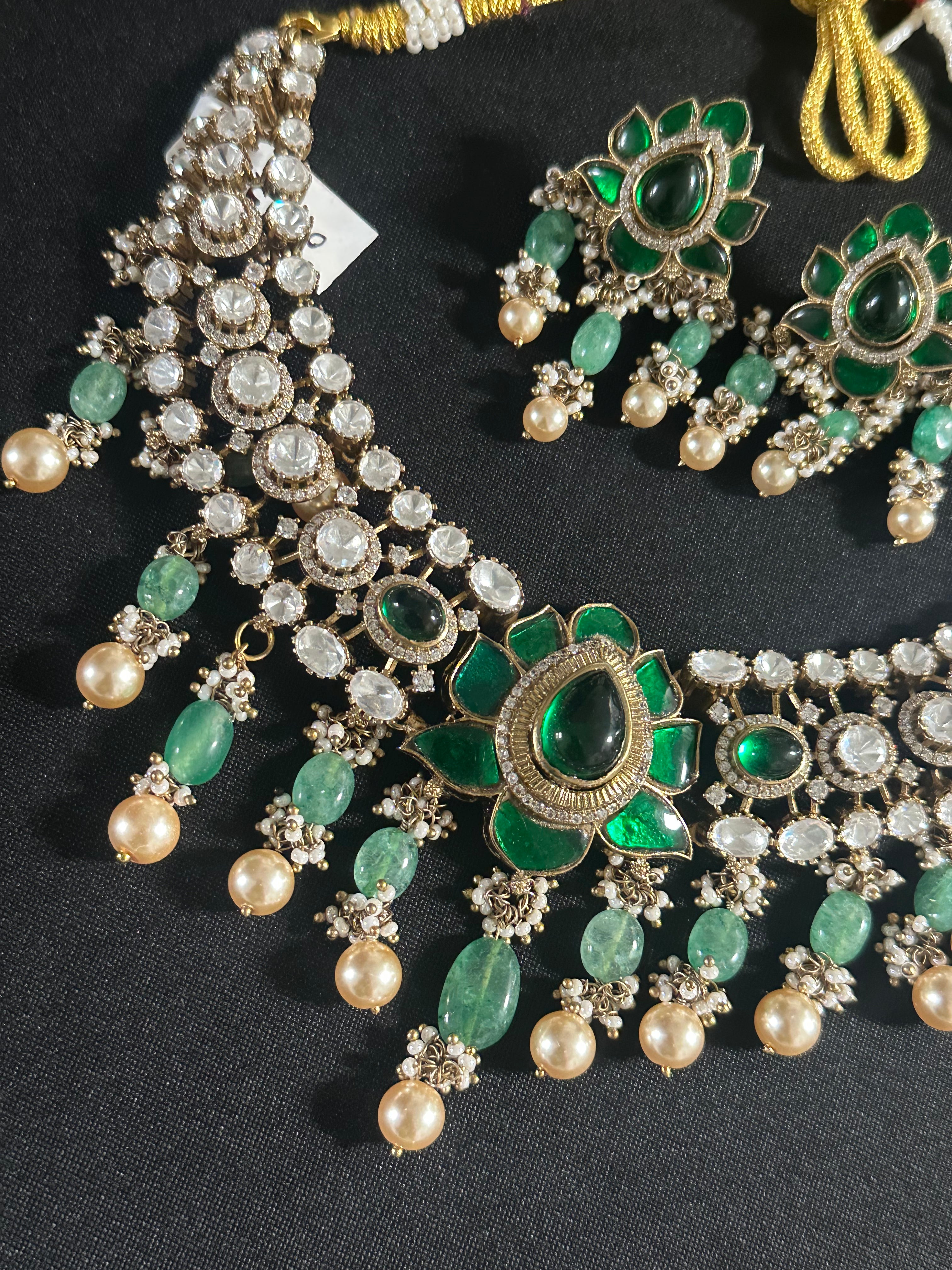 Green Mossionite Kundan Set With Earrings