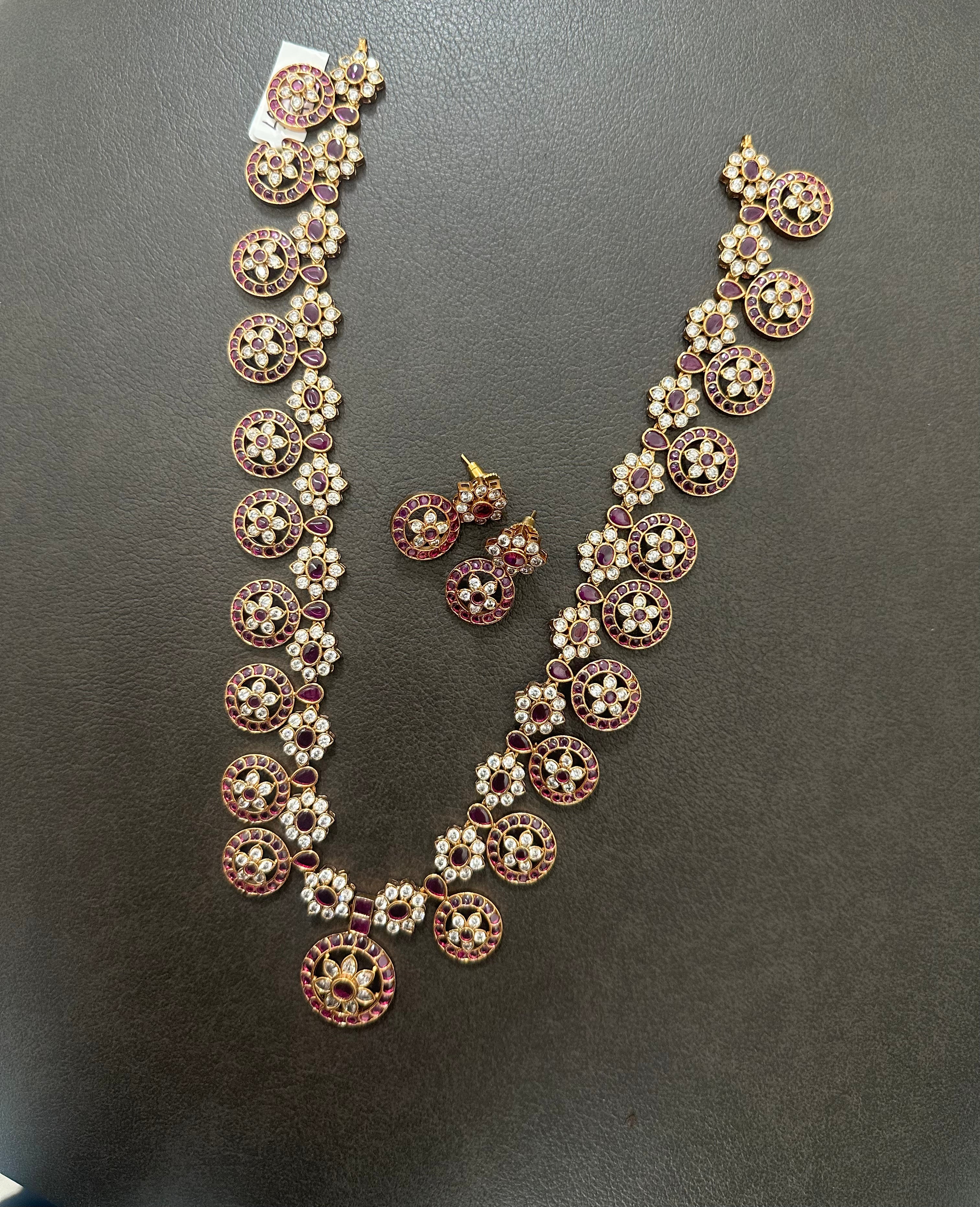 Traditional Coin Design Necklace Set With Earrings - White And Pink