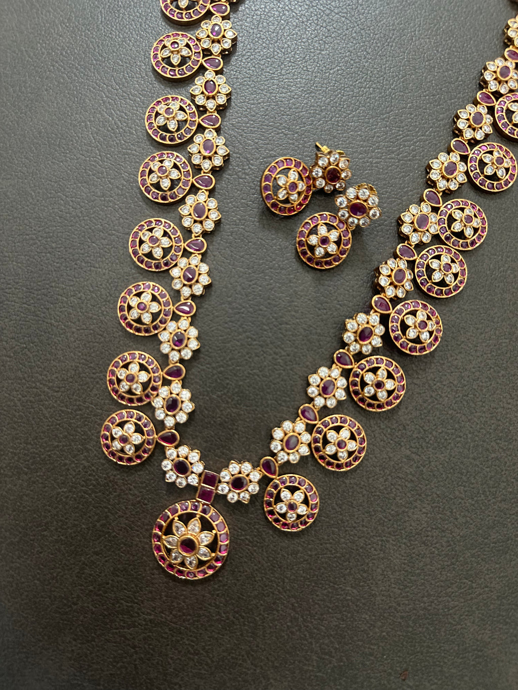 Traditional Coin Design Necklace Set With Earrings - White And Pink