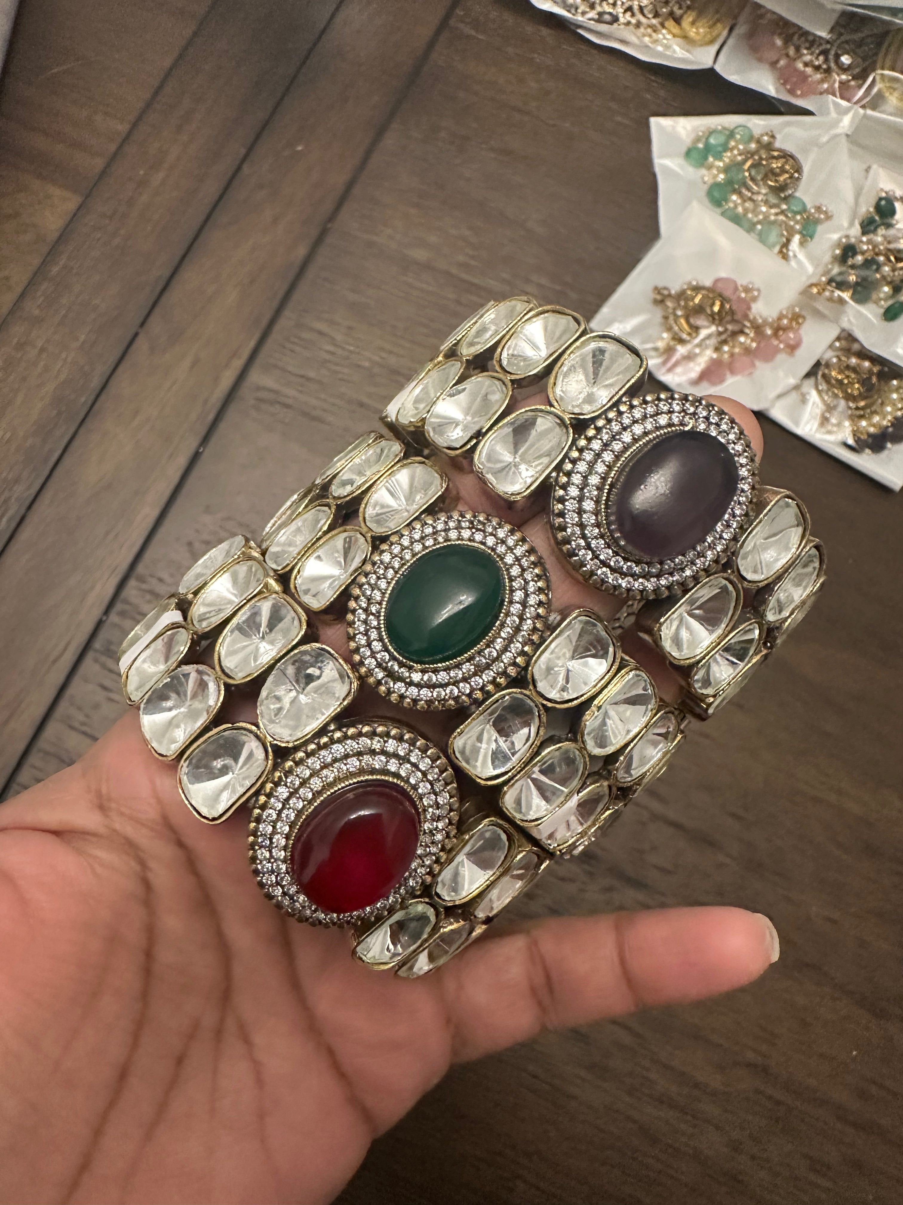 Victorian finish openeable kada in 3 colors-Maroon,Green,Purple