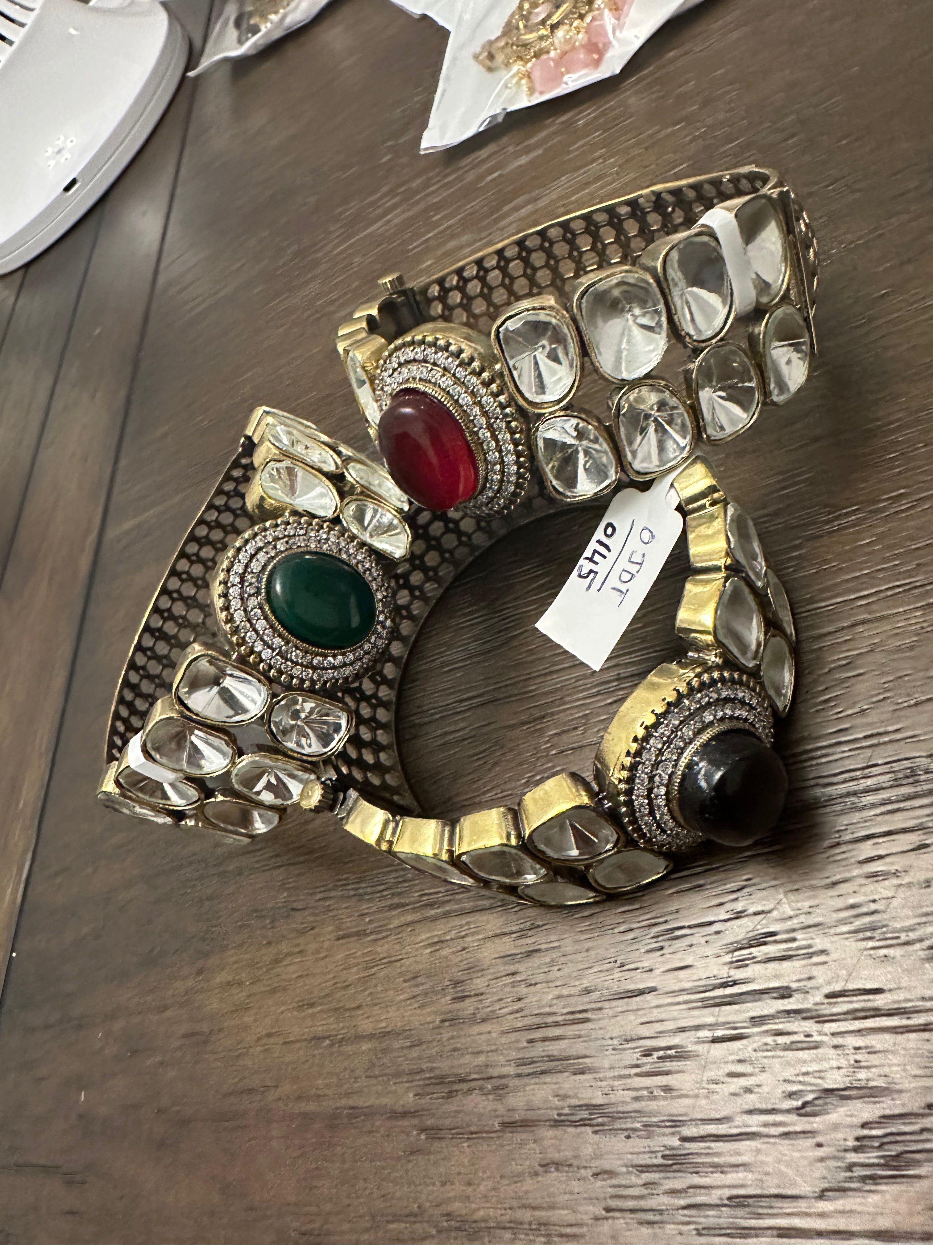 Victorian finish openeable kada in 3 colors-Maroon,Green,Purple