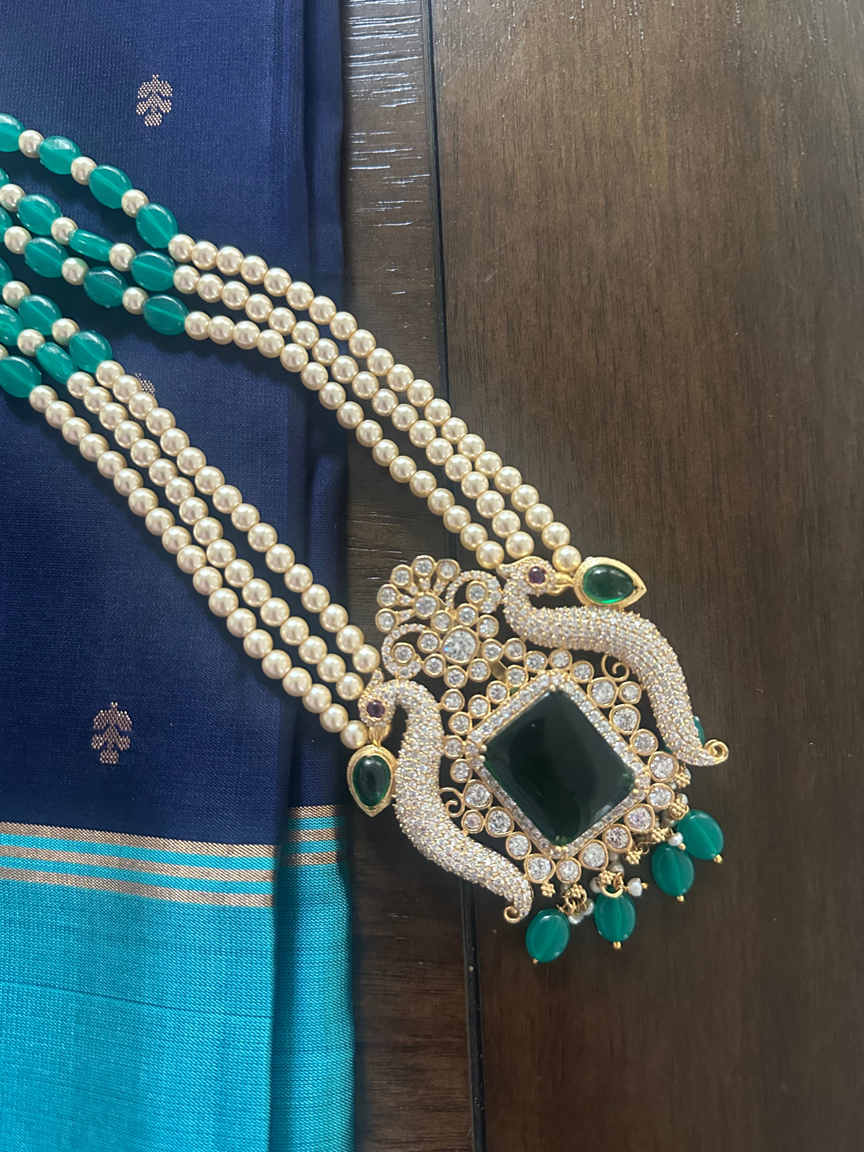 3 Strands Pearl Mala with Big pendant