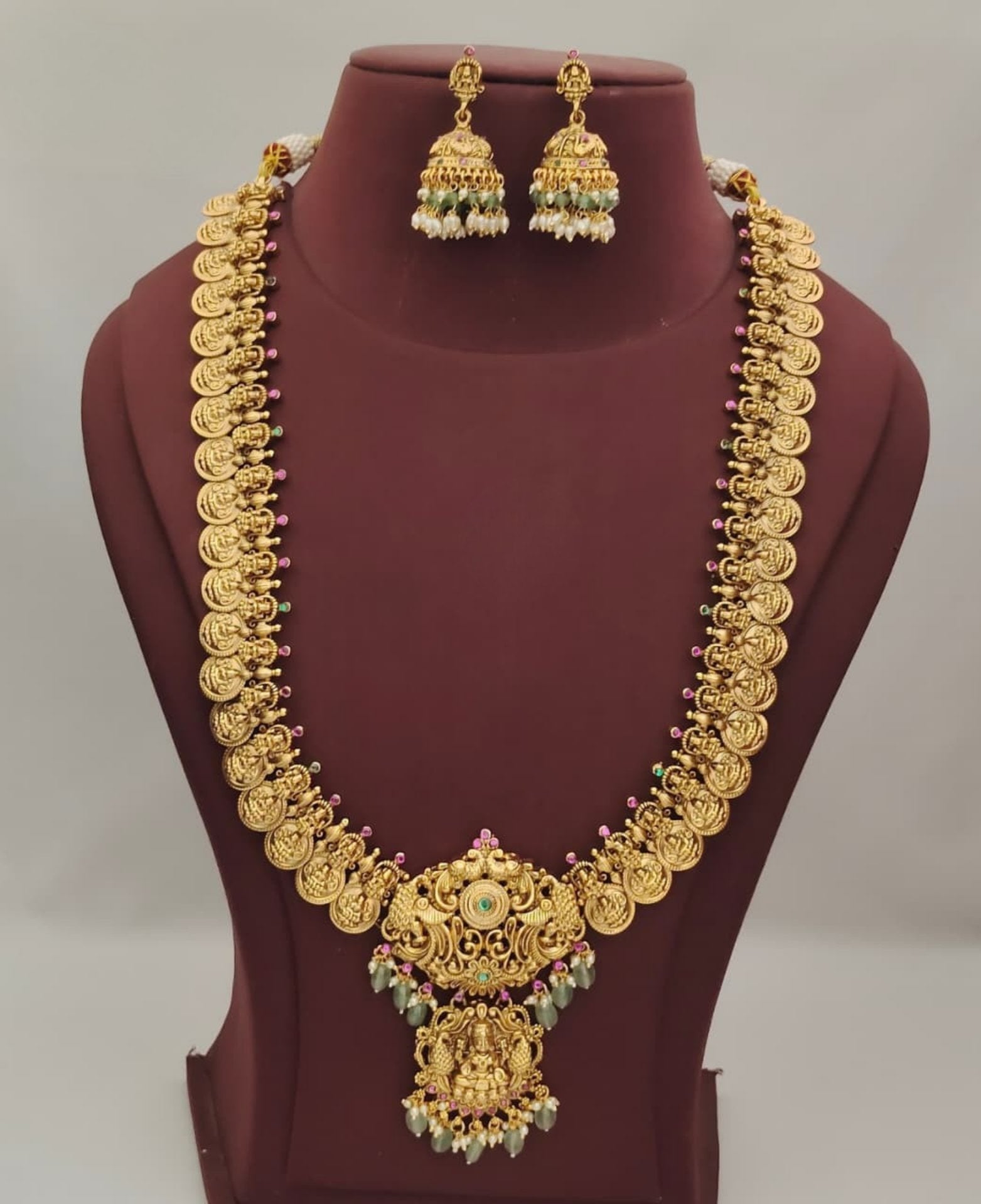 Kaasu Design Long Nakshi Haram With Earrings