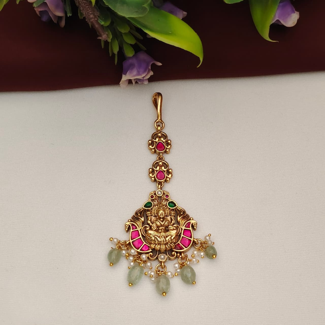 Jadau Kundan Maang Tika with Hanging Beads And Pearls