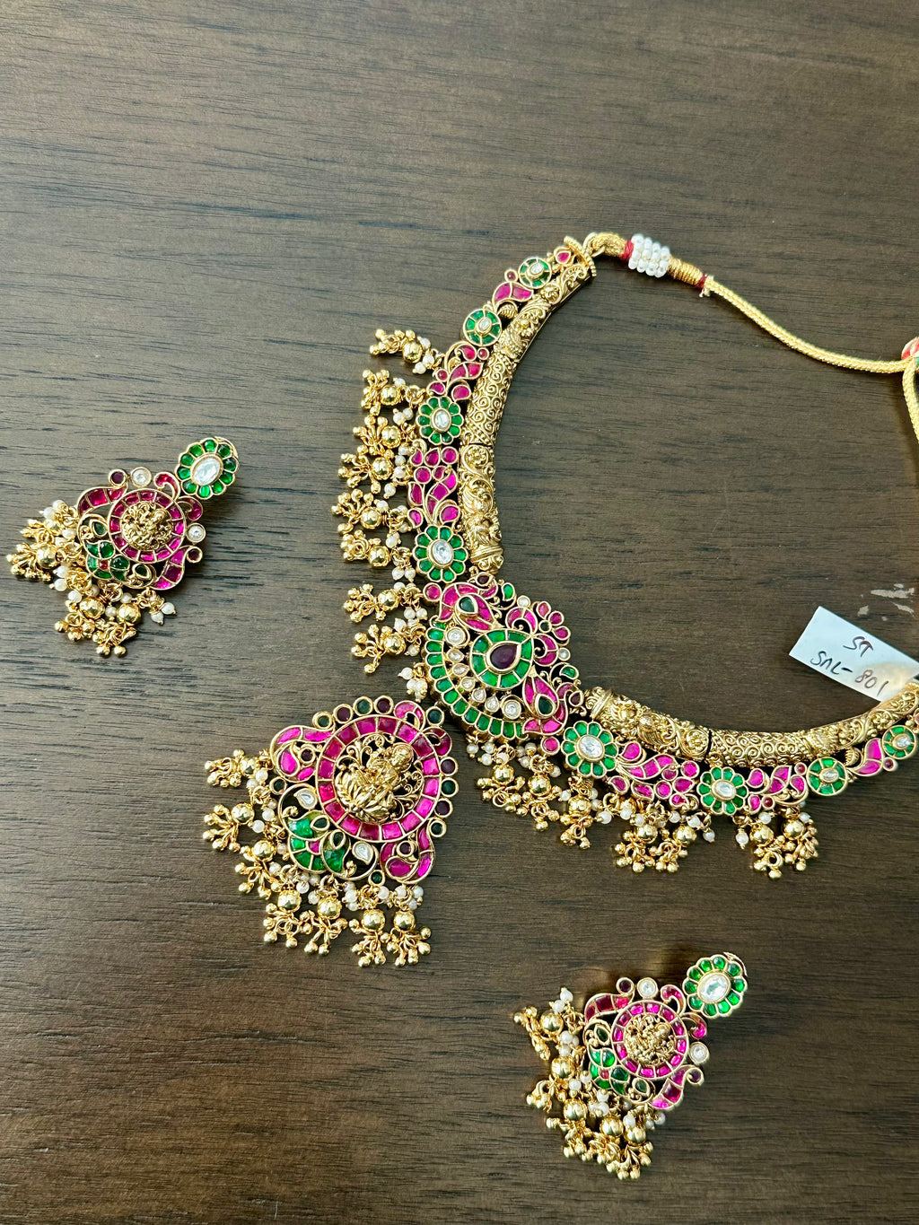 Jadau Kundan Hasli Kante Model Necklace Set With Earrings