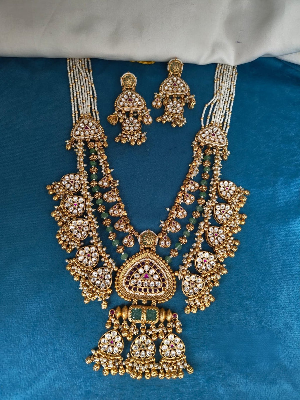 Rani Haar Rajwadi Design Pearl Mala With Earrings.