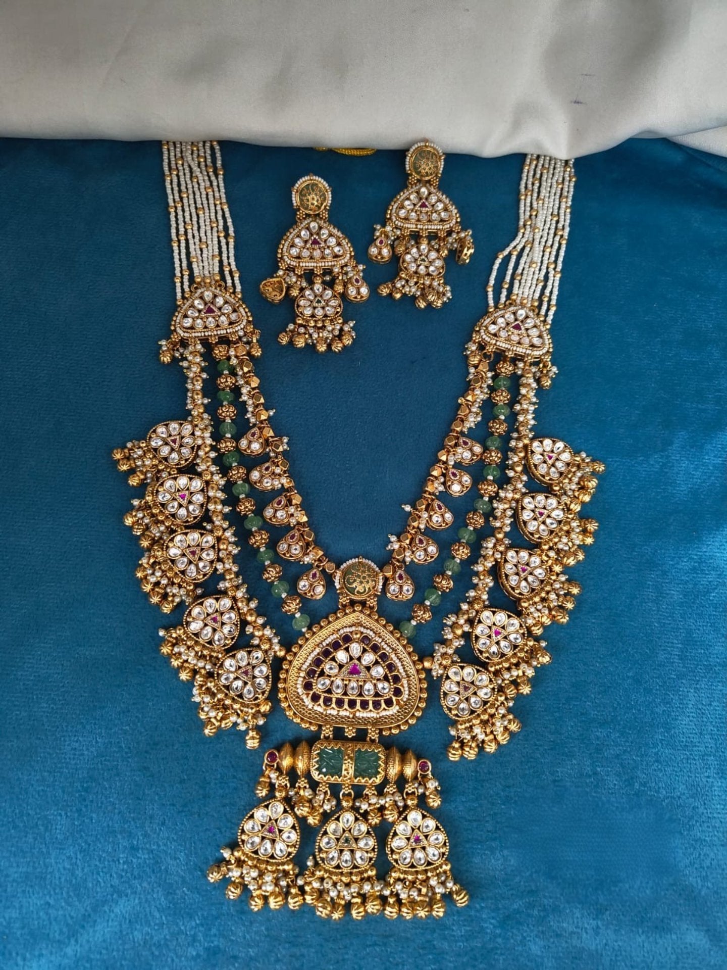 Rani Haar Rajwadi Design Pearl Mala With Earrings.
