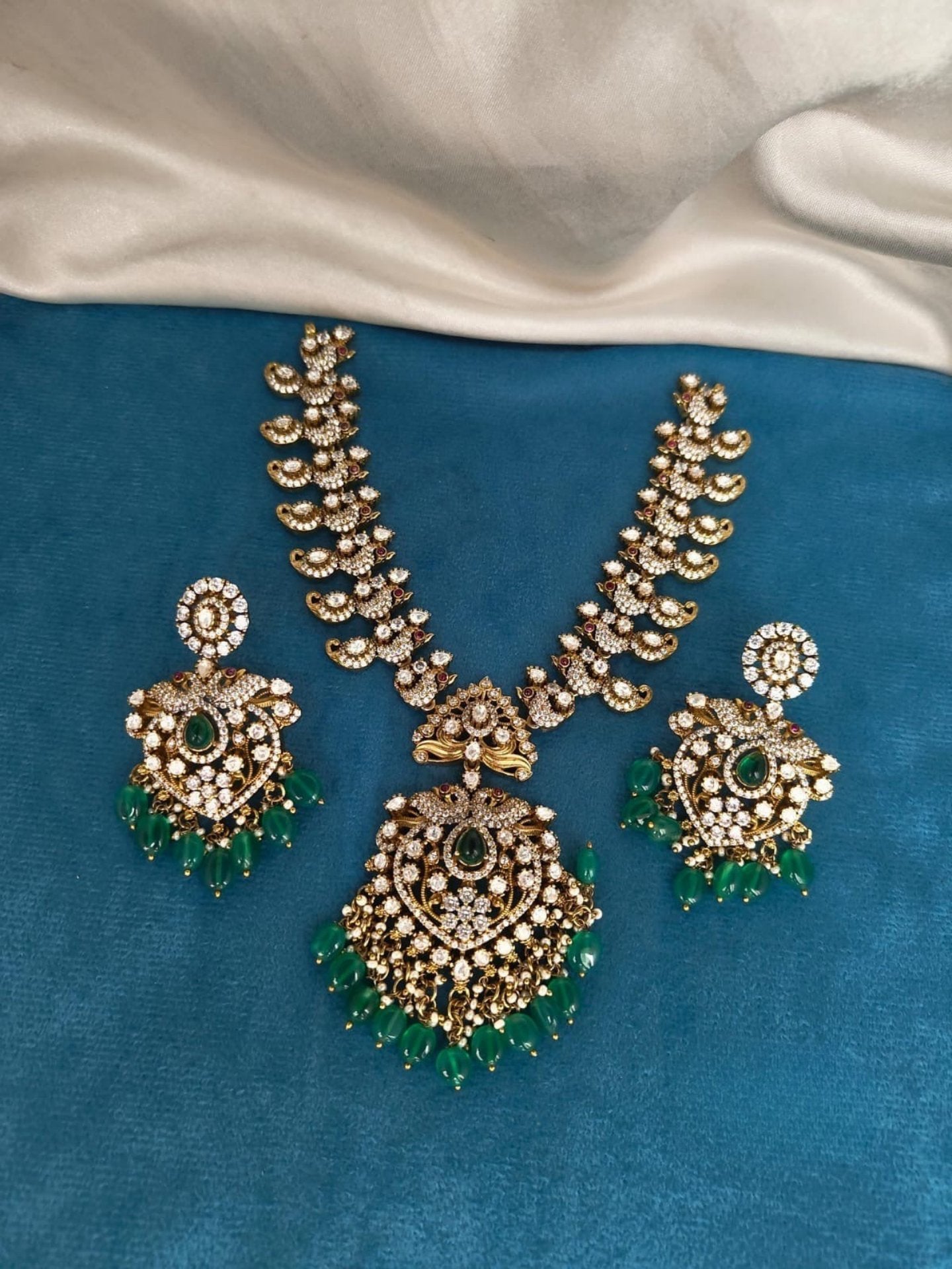 Green Mossonite Stone Necklace Set With Earrings