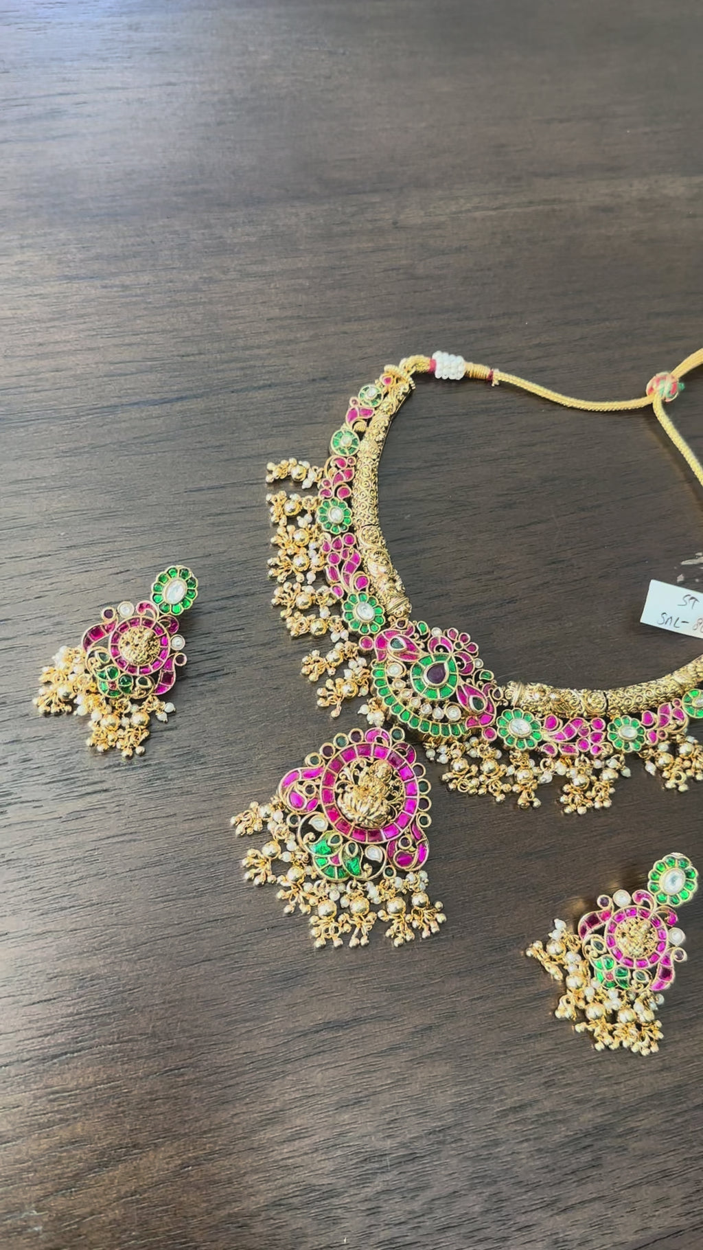 Jadau Kundan Hasli Kante Model Necklace Set With Earrings